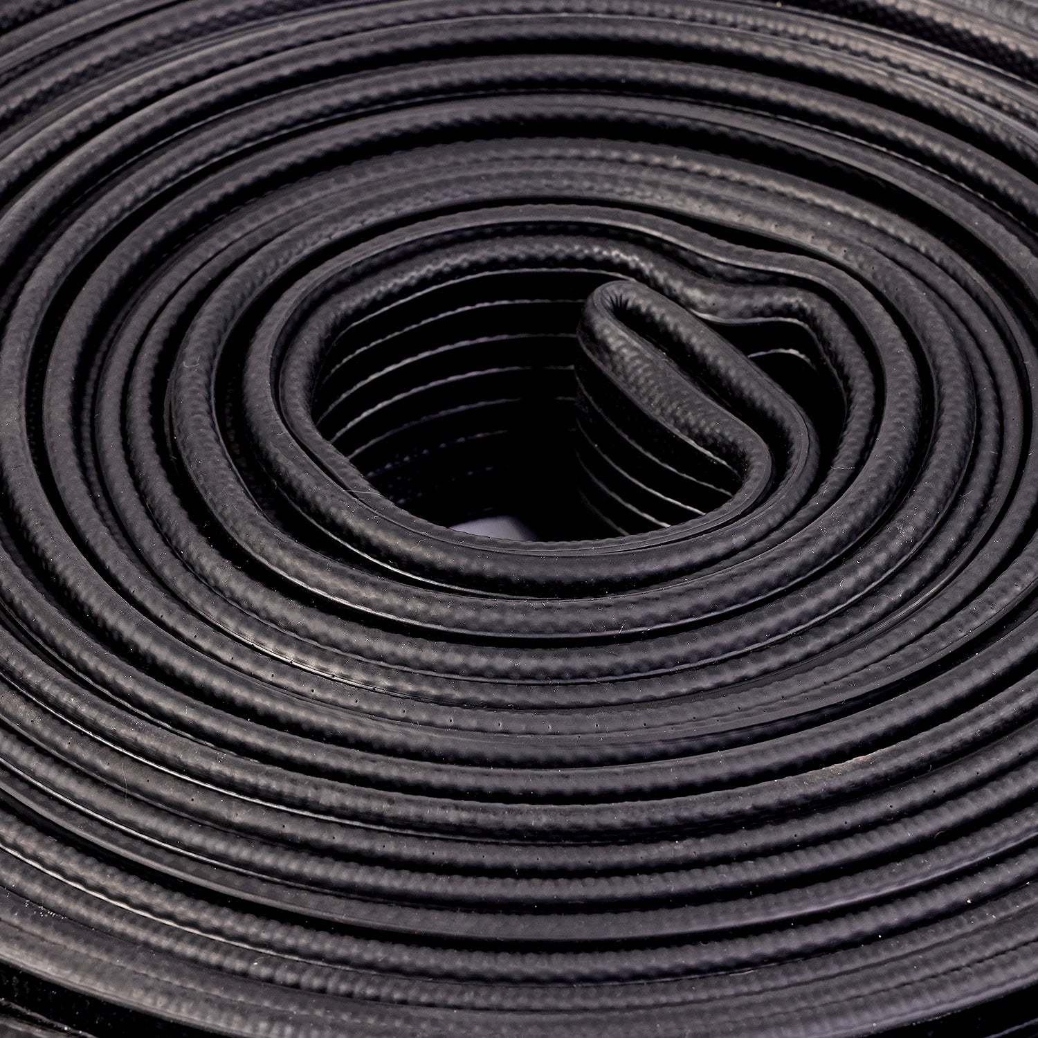 1 1/2” X 50’ BLACK NITRILE/PVC RUBBER COVERED HOSE WITH ALU. COUPLING NST 200PSI